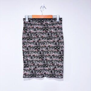 BCBGMAXAZRIA High-Waist Fitted Knit‎ Pencil Skirt with Abstract Pattern | Medium